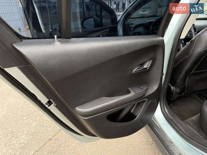 Хэтчбек Chevrolet Volt 2011 в Киеве