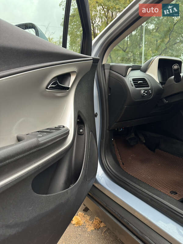 Хетчбек Chevrolet Volt 2012 в Вишгороді фото 14 Хетчбек Chevrolet Volt 2012 в Вишгороді