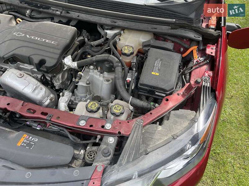Хэтчбек Chevrolet Volt 2018 в Золочеве фото 6 Хэтчбек Chevrolet Volt 2018 в Золочеве