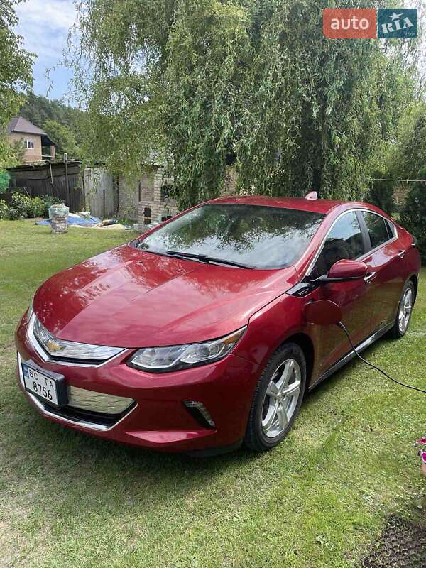 Хэтчбек Chevrolet Volt 2018 в Золочеве фото Хэтчбек Chevrolet Volt 2018 в Золочеве