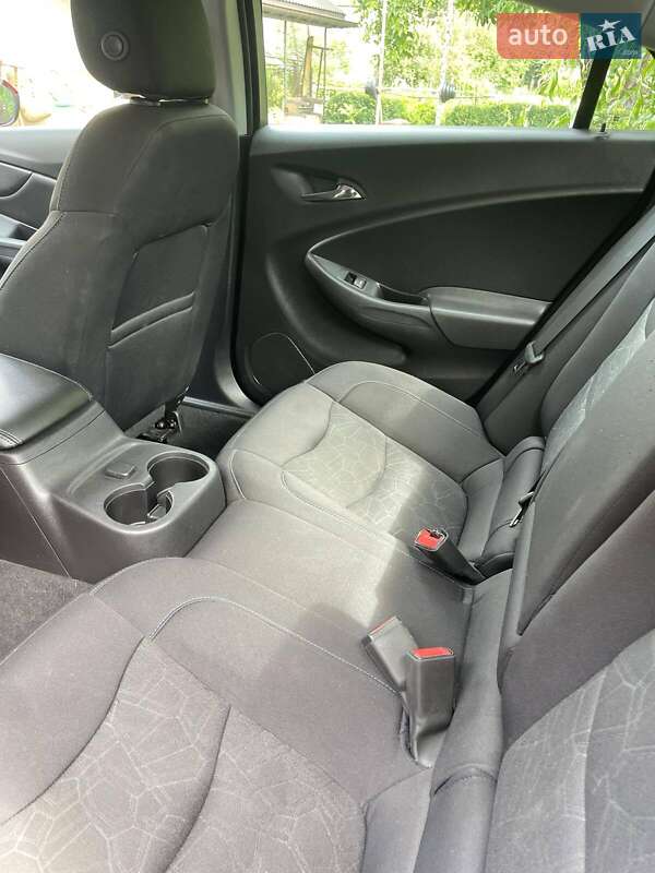 Хэтчбек Chevrolet Volt 2018 в Золочеве фото 12 Хэтчбек Chevrolet Volt 2018 в Золочеве