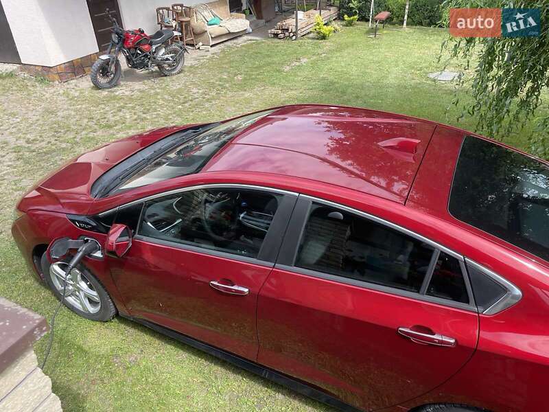 Хэтчбек Chevrolet Volt 2018 в Золочеве фото 18 Хэтчбек Chevrolet Volt 2018 в Золочеве