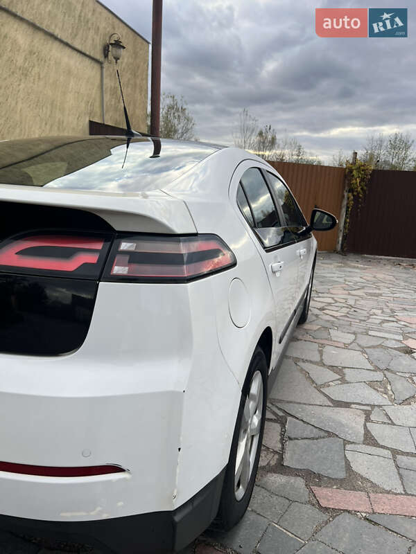 Хэтчбек Chevrolet Volt 2013 в Житомире