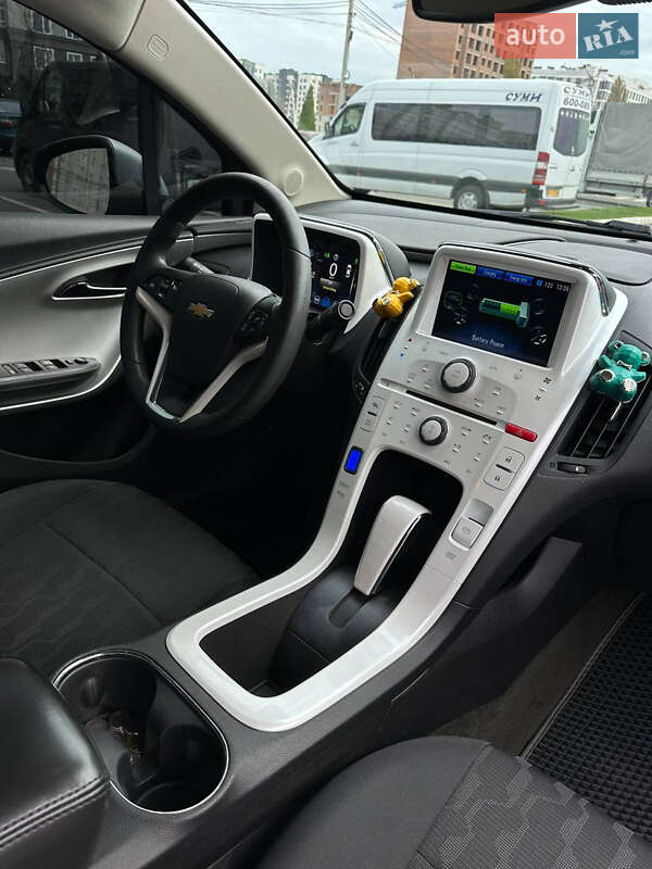 Хэтчбек Chevrolet Volt 2011 в Буче
