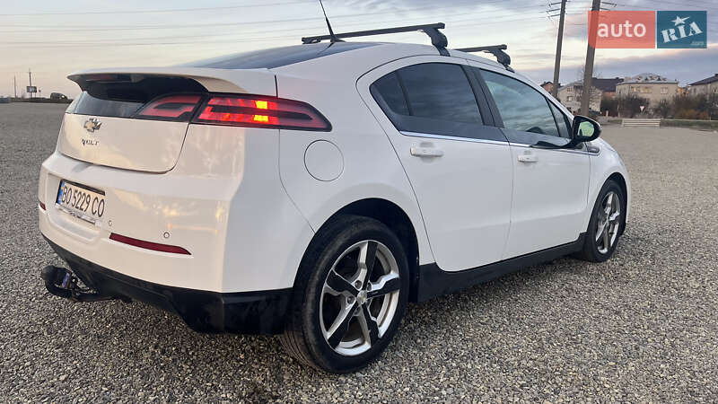 Хэтчбек Chevrolet Volt 2014 в Тернополе