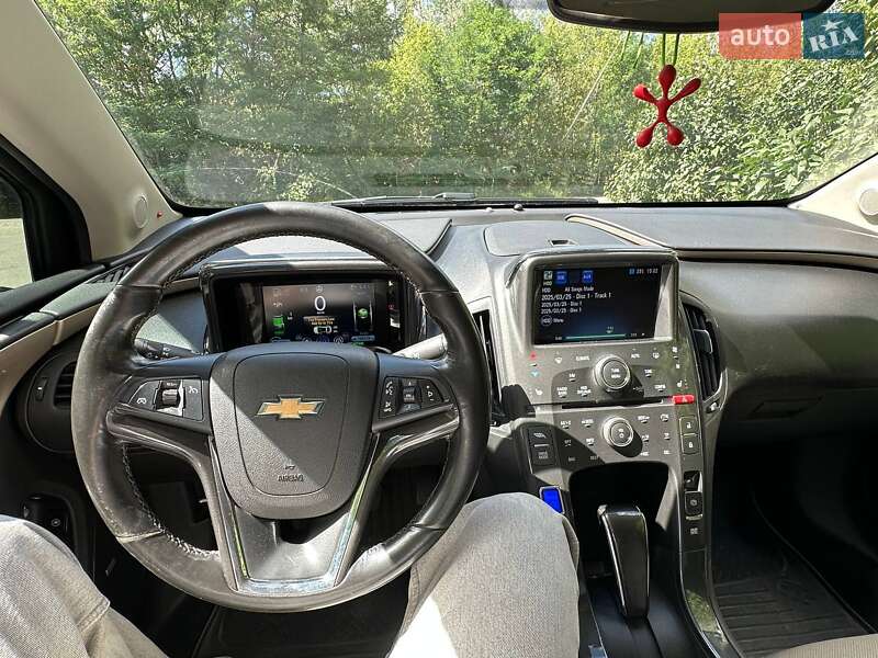 Хэтчбек Chevrolet Volt 2012 в Полтаве фото 16 Хэтчбек Chevrolet Volt 2012 в Полтаве