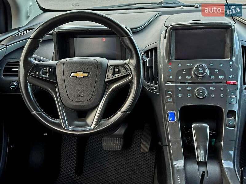 Хэтчбек Chevrolet Volt 2013 в Запорожье