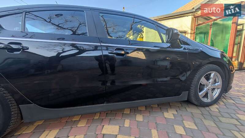 Хэтчбек Chevrolet Volt 2011 в Раздельной фото 2 Хэтчбек Chevrolet Volt 2011 в Раздельной
