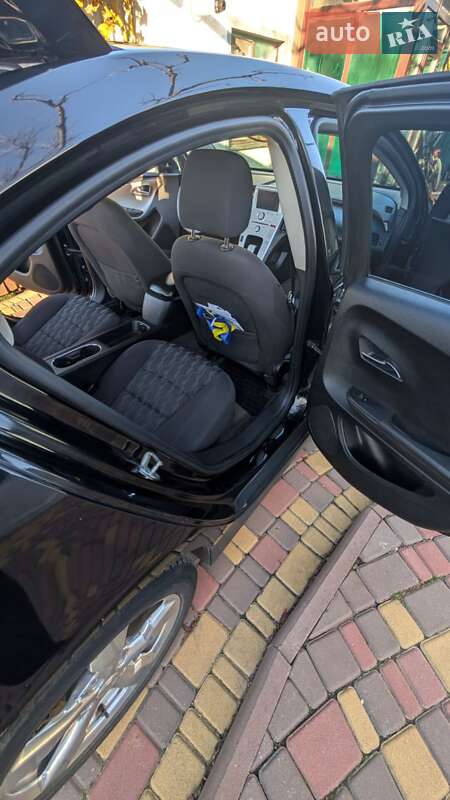 Хэтчбек Chevrolet Volt 2011 в Раздельной фото 19 Хэтчбек Chevrolet Volt 2011 в Раздельной