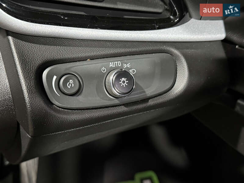 Хэтчбек Chevrolet Volt 2016 в Одессе