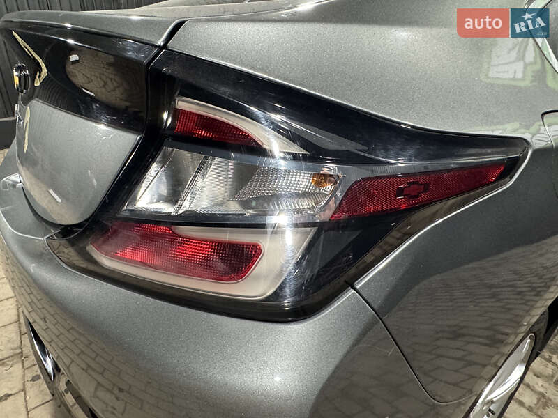 Хэтчбек Chevrolet Volt 2016 в Одессе