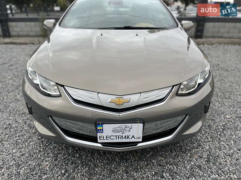 Хэтчбек Chevrolet Volt 2017 в Днепре