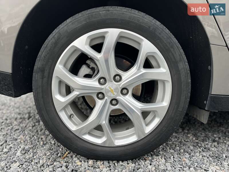 Хэтчбек Chevrolet Volt 2017 в Днепре