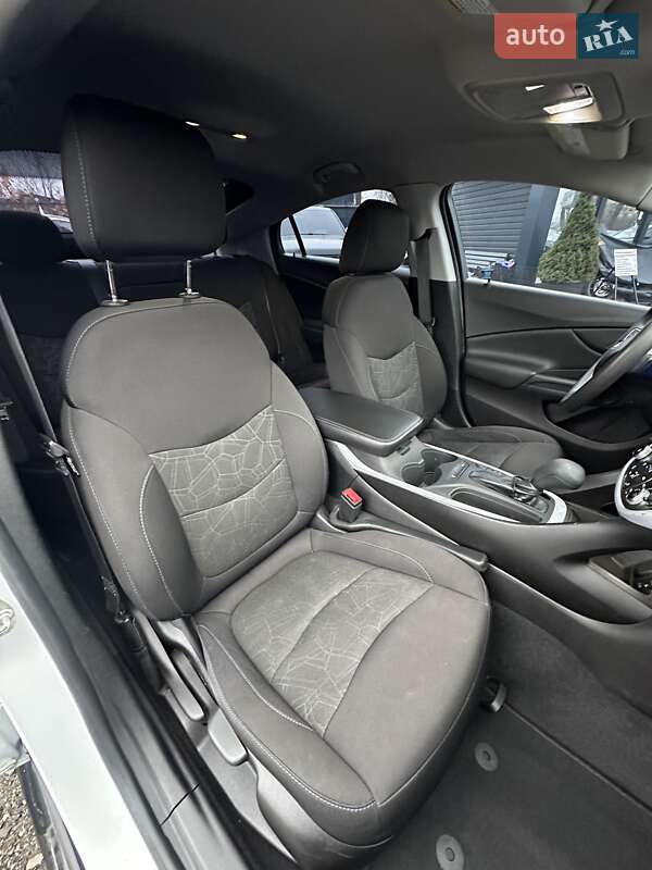 Хетчбек Chevrolet Volt 2018 в Білогородці