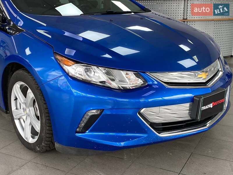 Хэтчбек Chevrolet Volt 2017 в Киеве