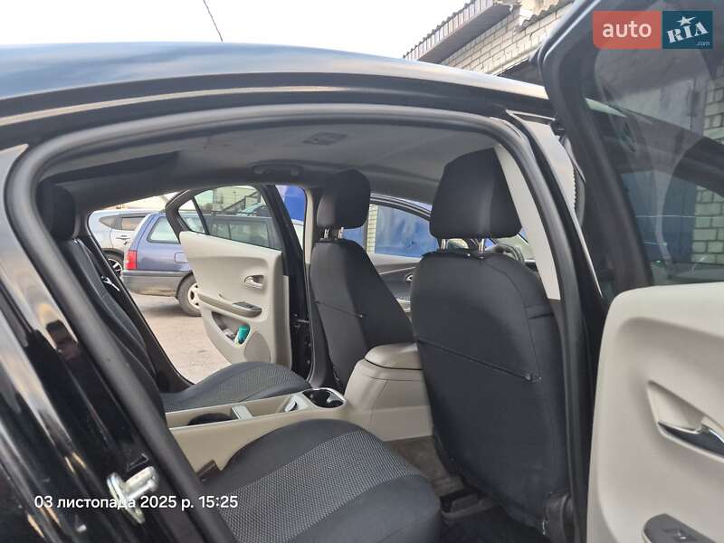 Хэтчбек Chevrolet Volt 2013 в Харькове фото 12 Хэтчбек Chevrolet Volt 2013 в Харькове