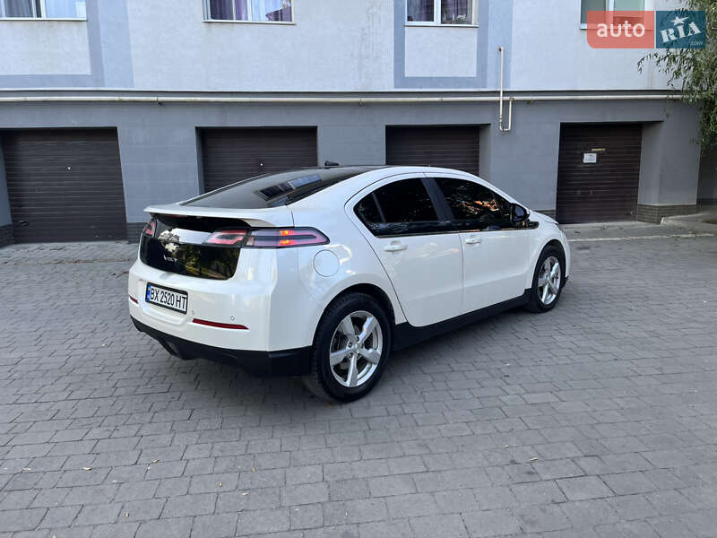 Хетчбек Chevrolet Volt 2011 в Івано-Франківську