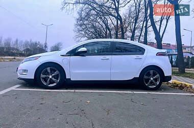 Хэтчбек Chevrolet Volt 2014 в Киеве