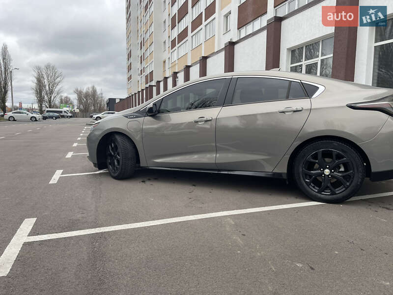 Хетчбек Chevrolet Volt 2017 в Києві