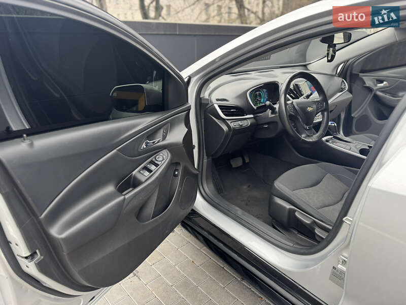 Хетчбек Chevrolet Volt 2016 в Києві