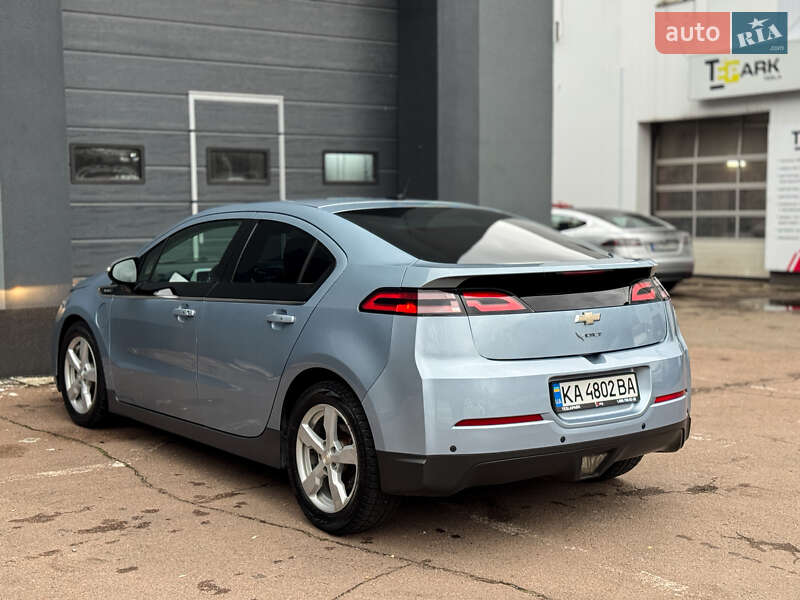 Хетчбек Chevrolet Volt 2012 в Києві