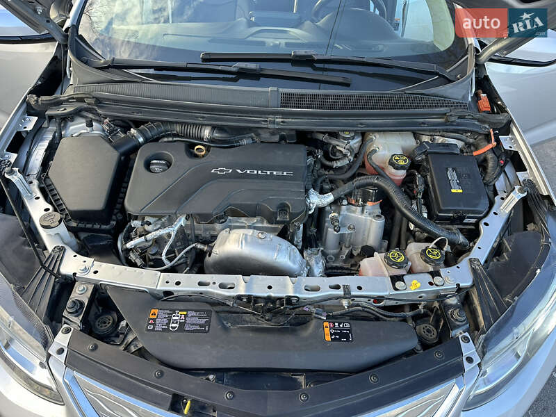 Хэтчбек Chevrolet Volt 2017 в Виннице