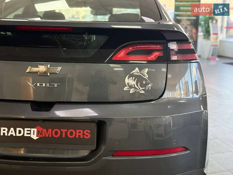 Хэтчбек Chevrolet Volt 2012 в Киеве