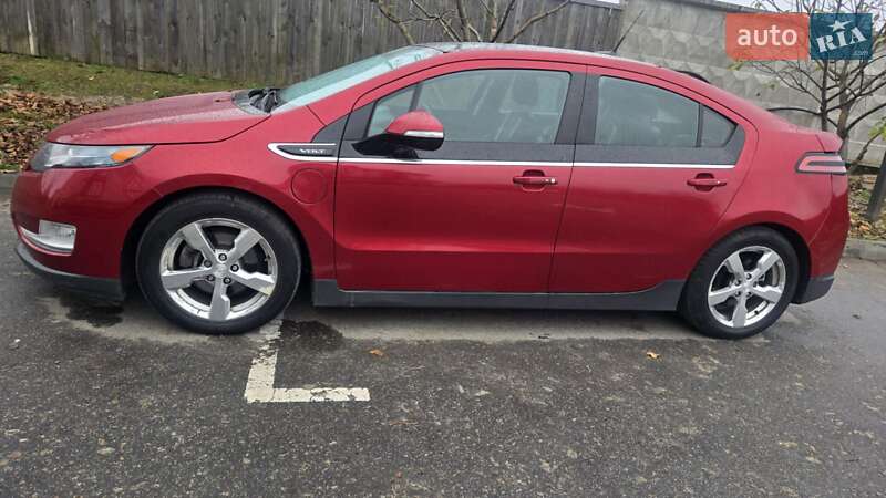 Хэтчбек Chevrolet Volt 2012 в Киеве