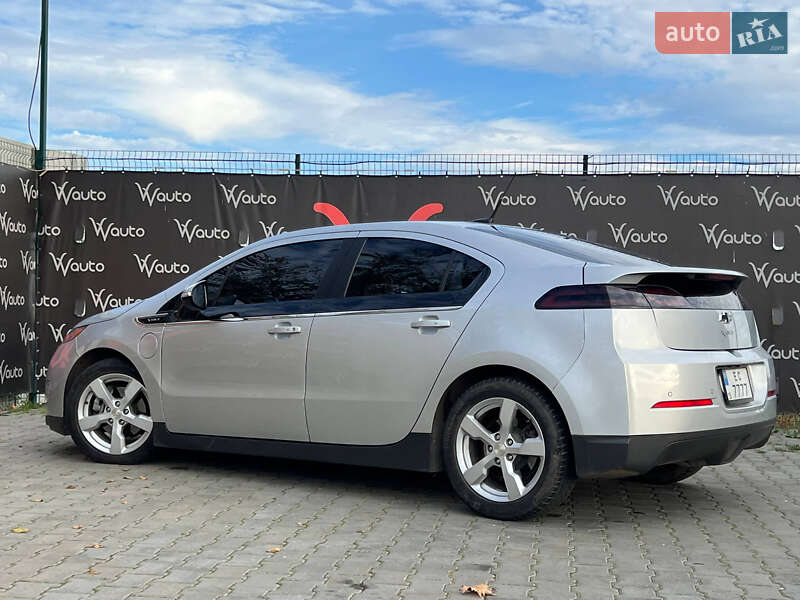 Хэтчбек Chevrolet Volt 2014 в Николаеве