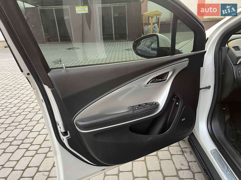 Хетчбек Chevrolet Volt 2011 в Тульчині