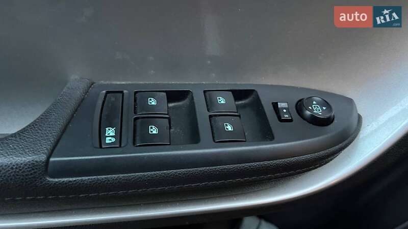 Хетчбек Chevrolet Volt 2012 в Києві