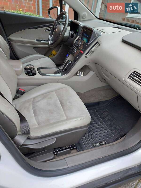 Хетчбек Chevrolet Volt 2014 в Дніпрі фото 7 Хетчбек Chevrolet Volt 2014 в Дніпрі