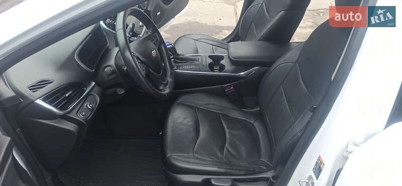 Хэтчбек Chevrolet Volt 2017 в Кременчуге фото 14 Хэтчбек Chevrolet Volt 2017 в Кременчуге