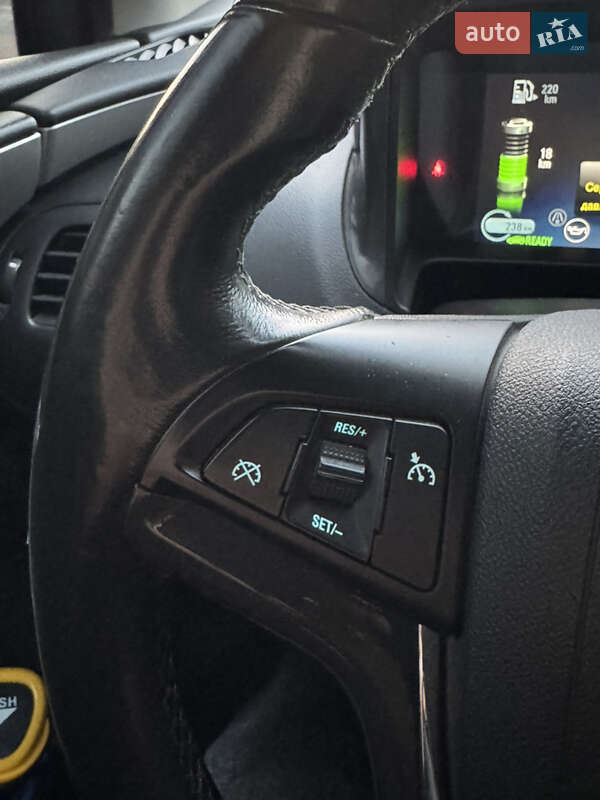 Хэтчбек Chevrolet Volt 2013 в Днепре