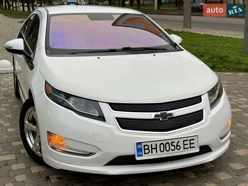 Хэтчбек Chevrolet Volt 2015 в Одессе