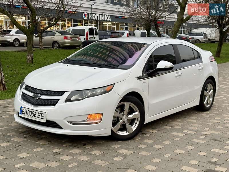 Хэтчбек Chevrolet Volt 2015 в Одессе