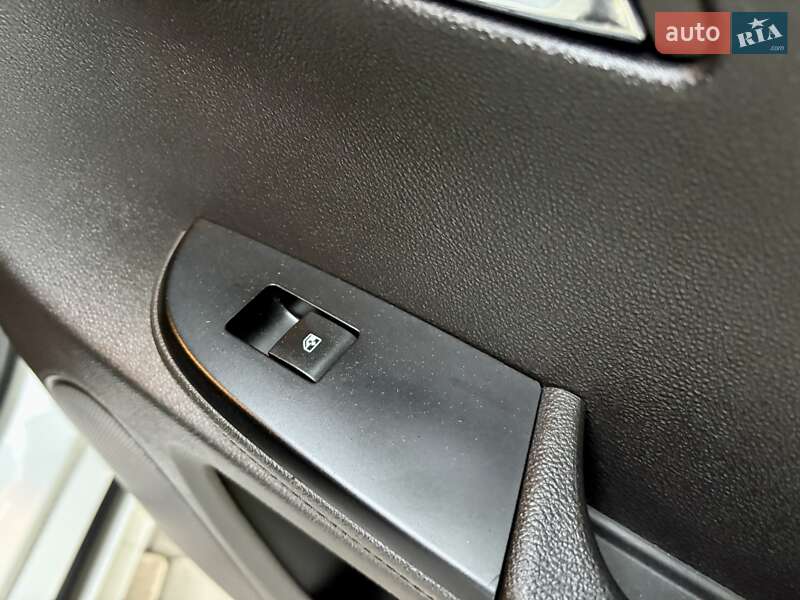 Хэтчбек Chevrolet Volt 2015 в Одессе