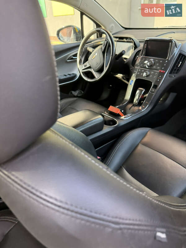 Хэтчбек Chevrolet Volt 2012 в Сумах