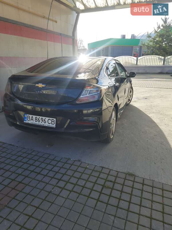 Хэтчбек Chevrolet Volt 2015 в Кропивницком