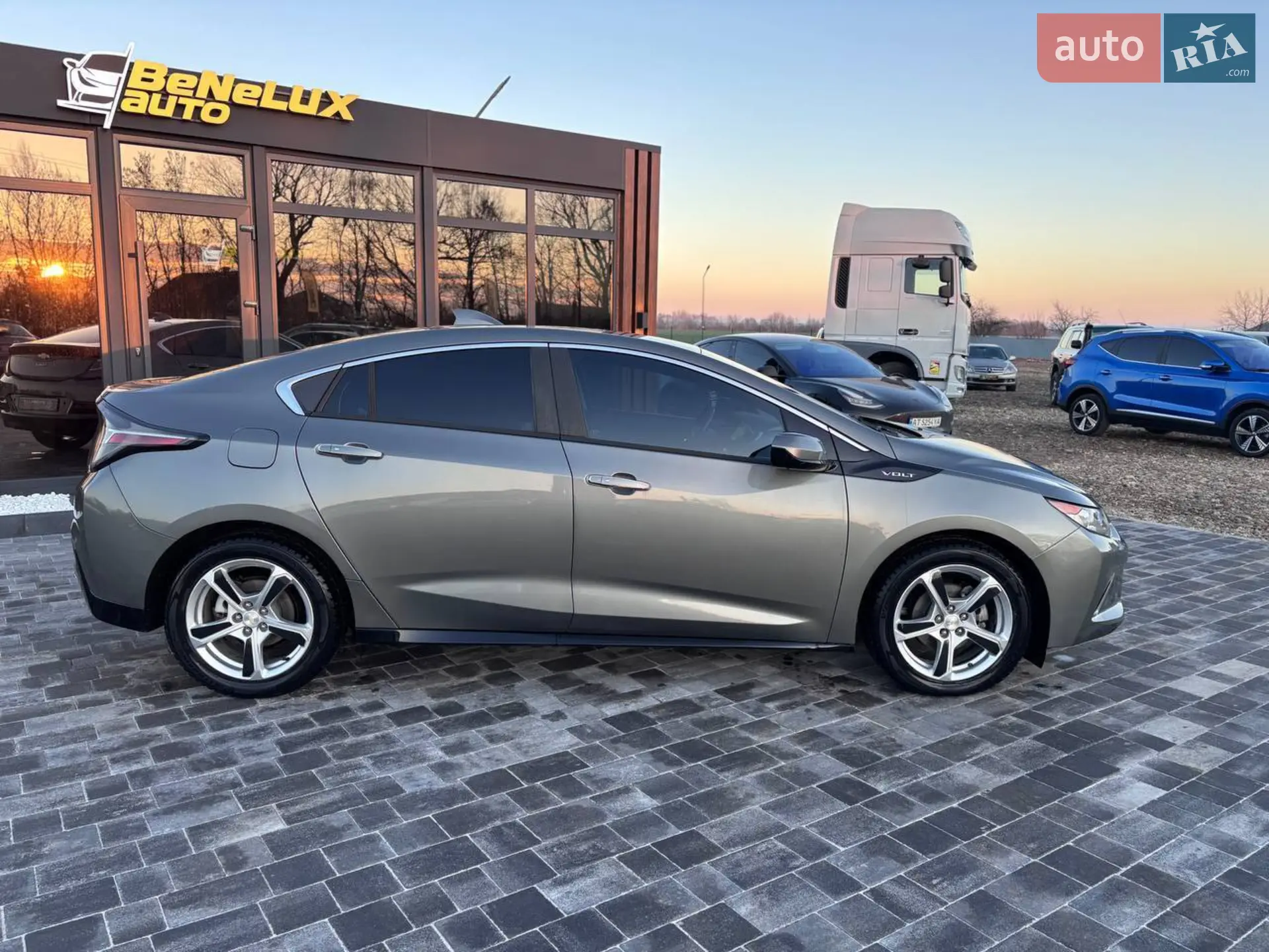 2017 Chevrolet Volt - мініатюра 10