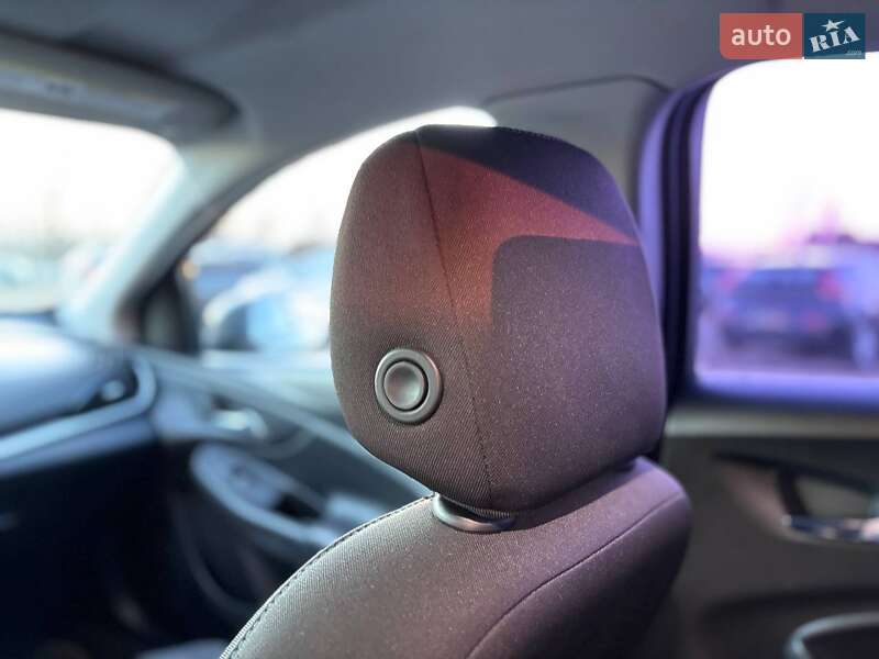 Хэтчбек Chevrolet Volt 2017 в Коломые