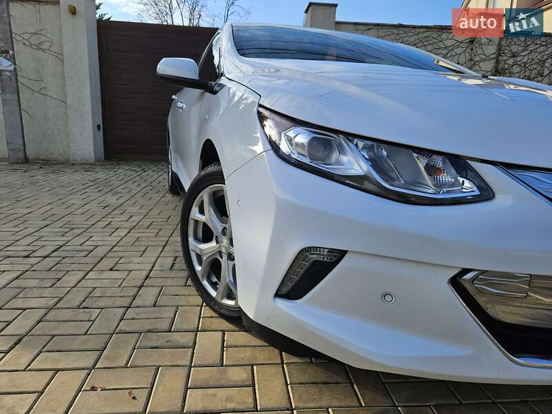 Хэтчбек Chevrolet Volt 2016 в Одессе