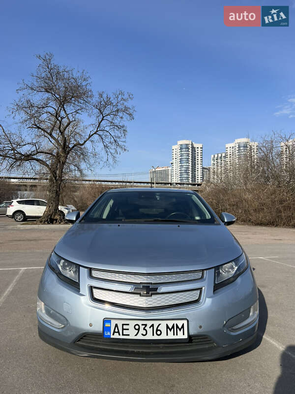 Хэтчбек Chevrolet Volt 2013 в Днепре