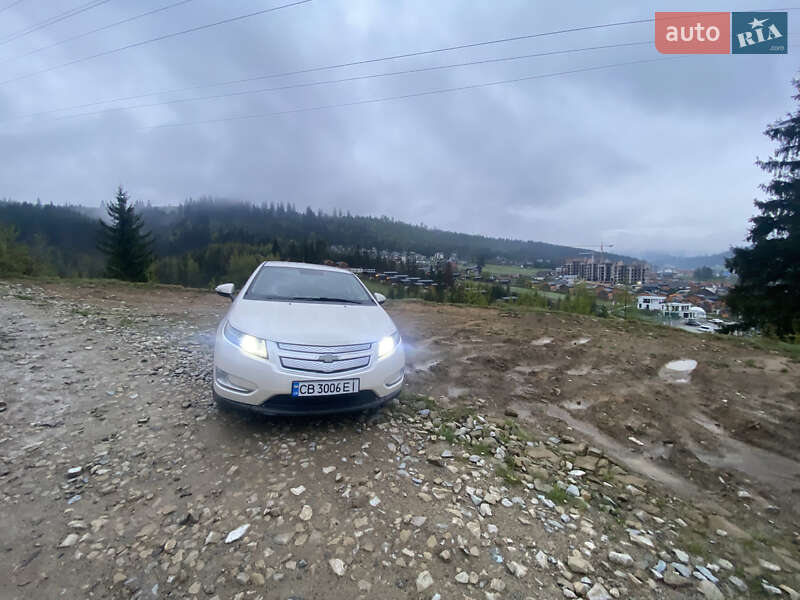 Хэтчбек Chevrolet Volt 2013 в Киеве фото 6 Хэтчбек Chevrolet Volt 2013 в Киеве