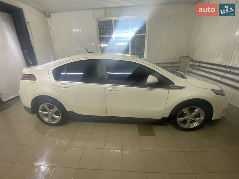 Хэтчбек Chevrolet Volt 2013 в Киеве фото 28 Хэтчбек Chevrolet Volt 2013 в Киеве