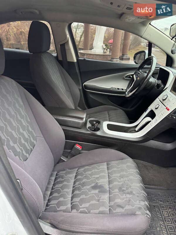 Хэтчбек Chevrolet Volt 2013 в Ивано-Франковске