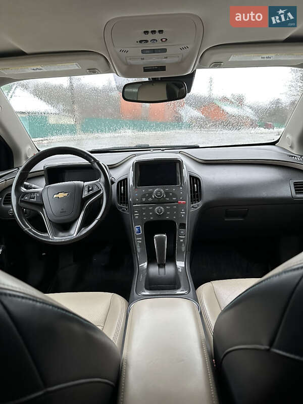 Хэтчбек Chevrolet Volt 2012 в Полтаве