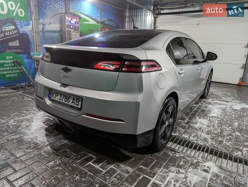 Хэтчбек Chevrolet Volt 2013 в Запорожье