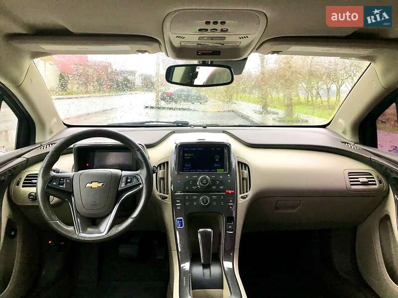 Хэтчбек Chevrolet Volt 2014 в Николаеве