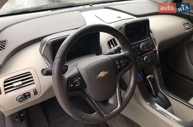 Хэтчбек Chevrolet Volt 2014 в Николаеве